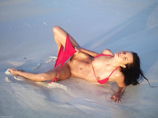 Suzie Carina 红色比基尼 #53
